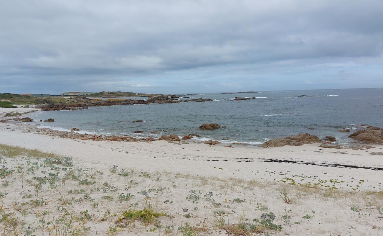 Photo de Praia Ardeleiro avec sable beige de surface