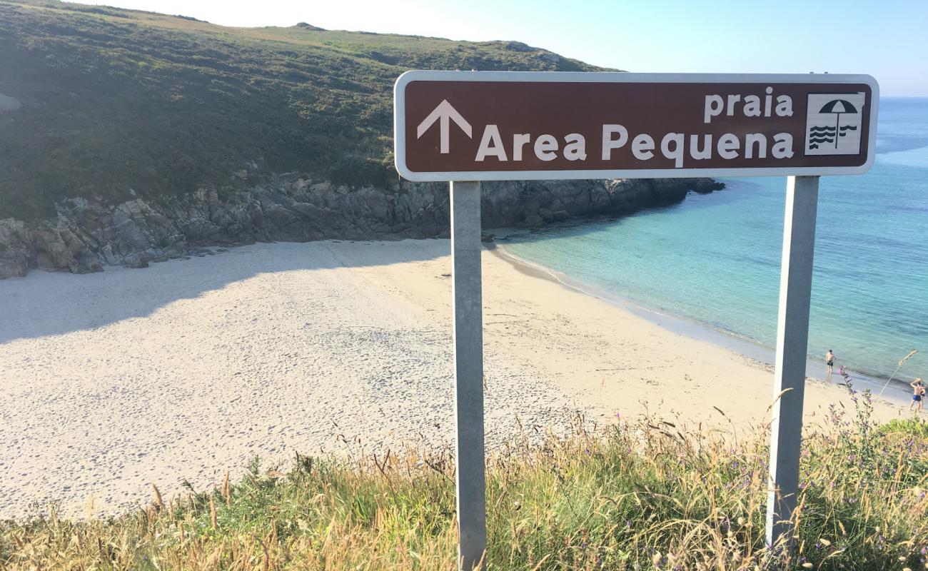 Photo de Playa Area Pequena avec sable lumineux de surface