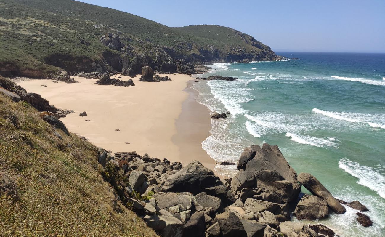 Photo de Praia de Lumebo avec sable lumineux de surface