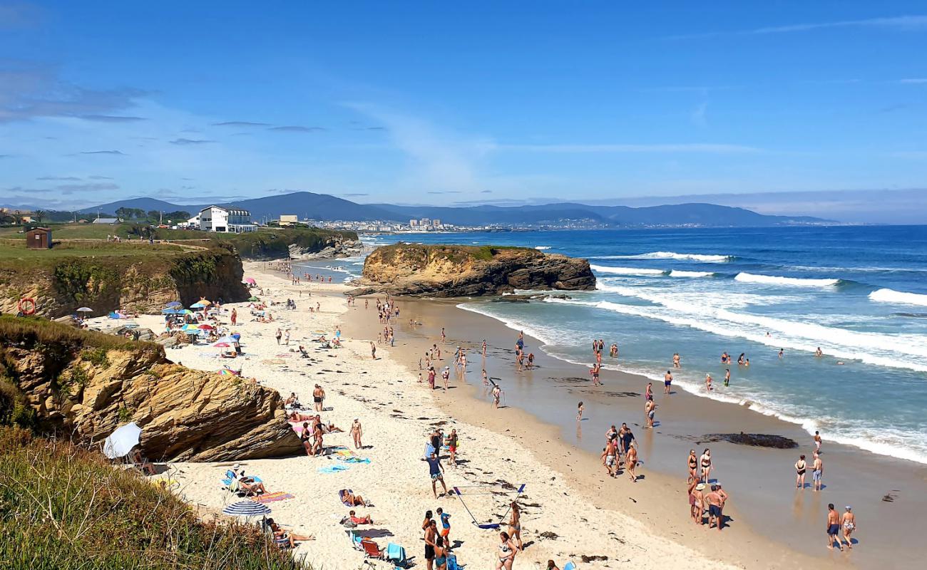 Photo de Praia de Fontela avec sable beige de surface