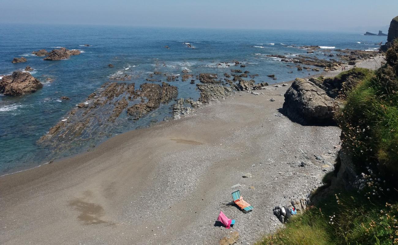 Photo de Playa de Campiechos avec caillou gris de surface