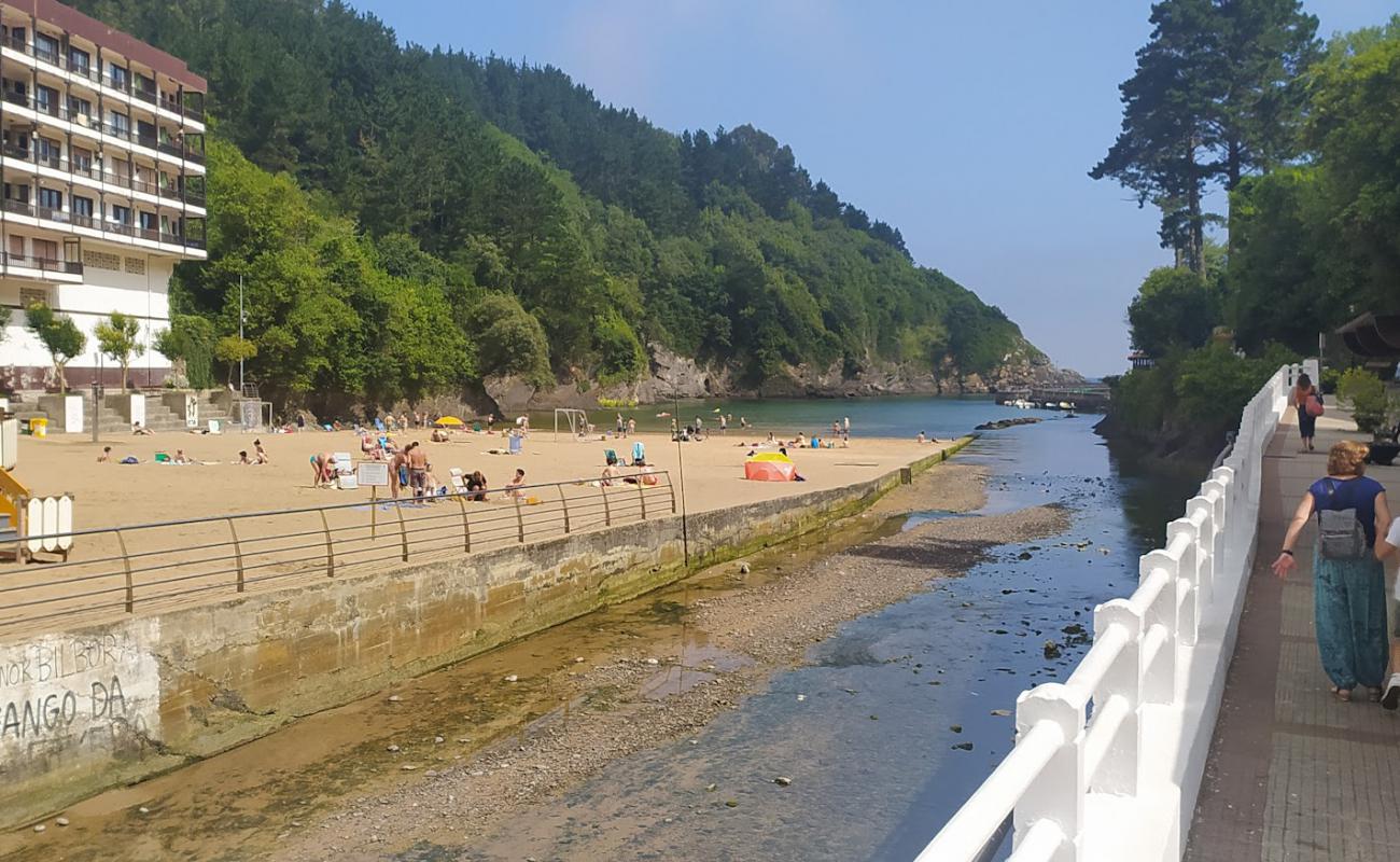 Photo de Eako Hondartza avec sable beige de surface