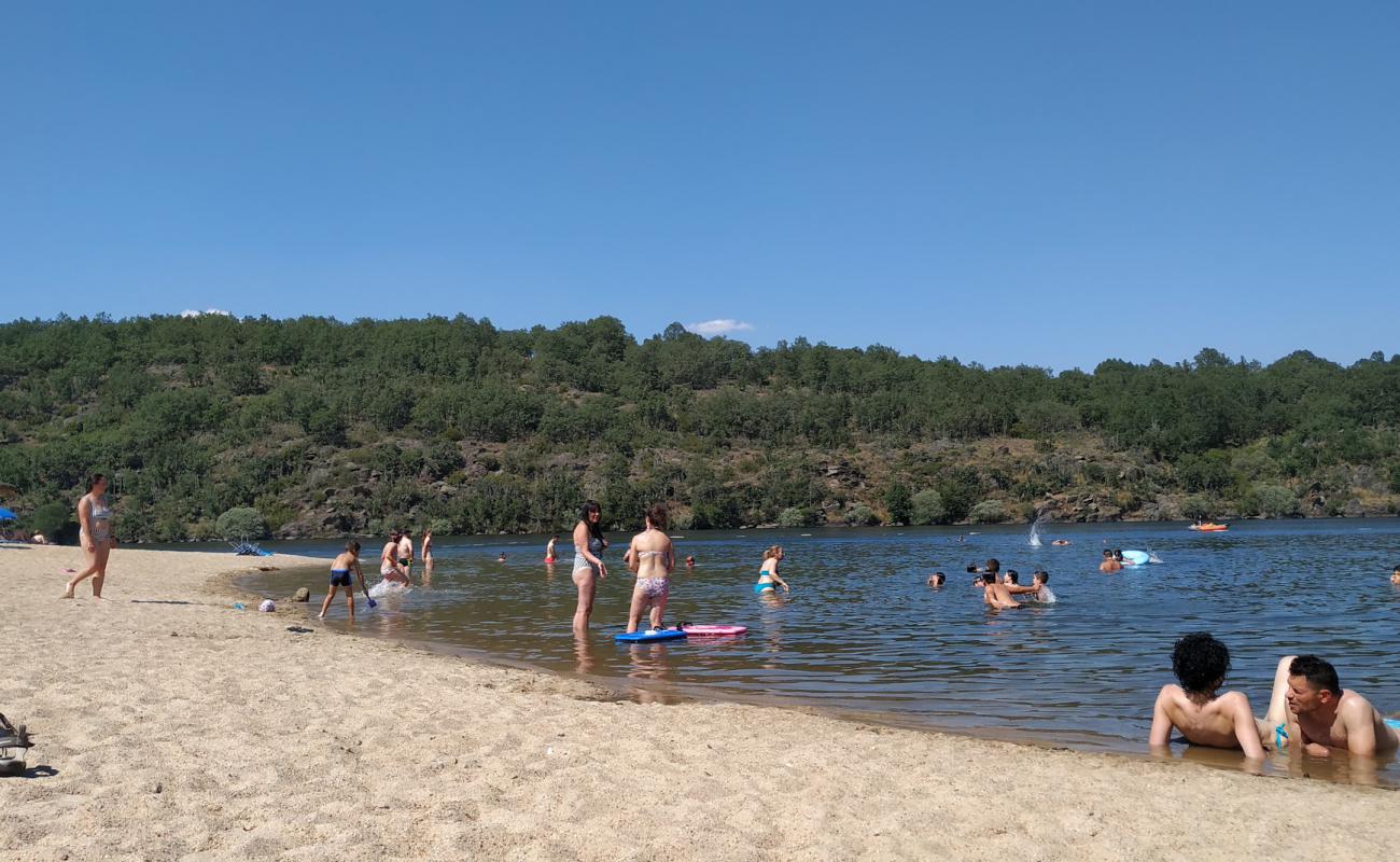 Photo de Playa de Manzanal avec sable beige de surface