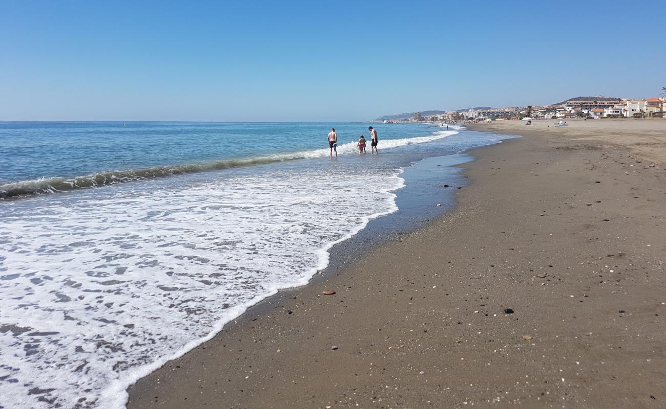 Photo de Playa Ancha avec sable beige de surface