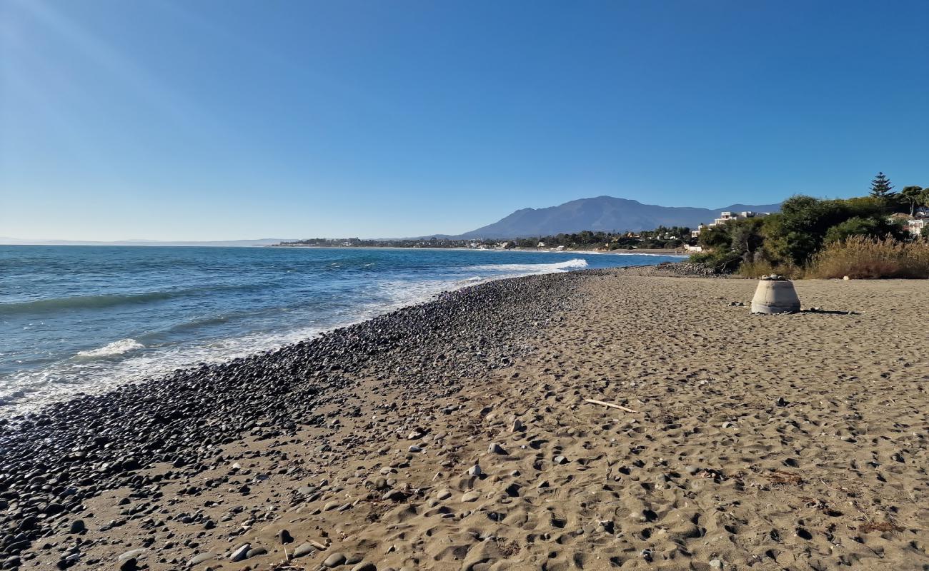 Photo de Salduna Beach avec sable gris de surface