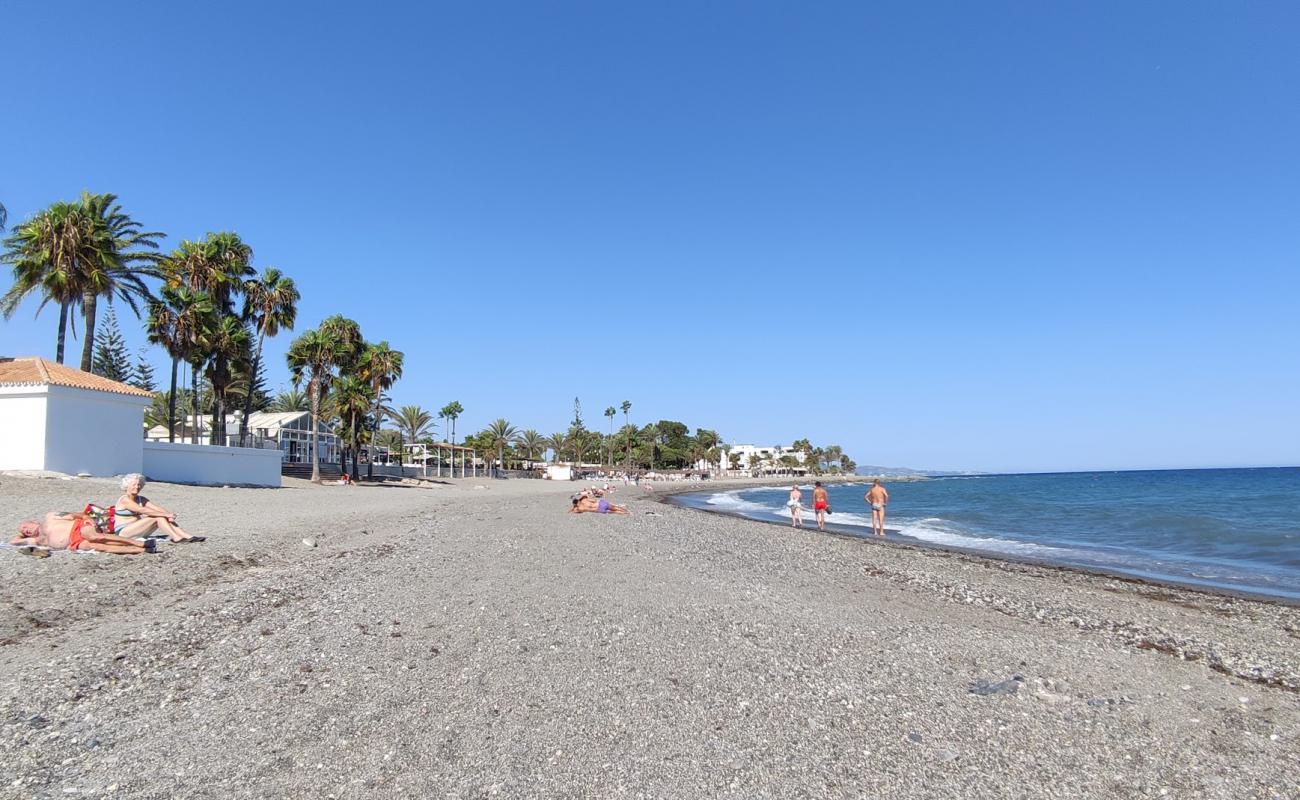Photo de Playa de Cortijo Blanco avec galets gris de surface