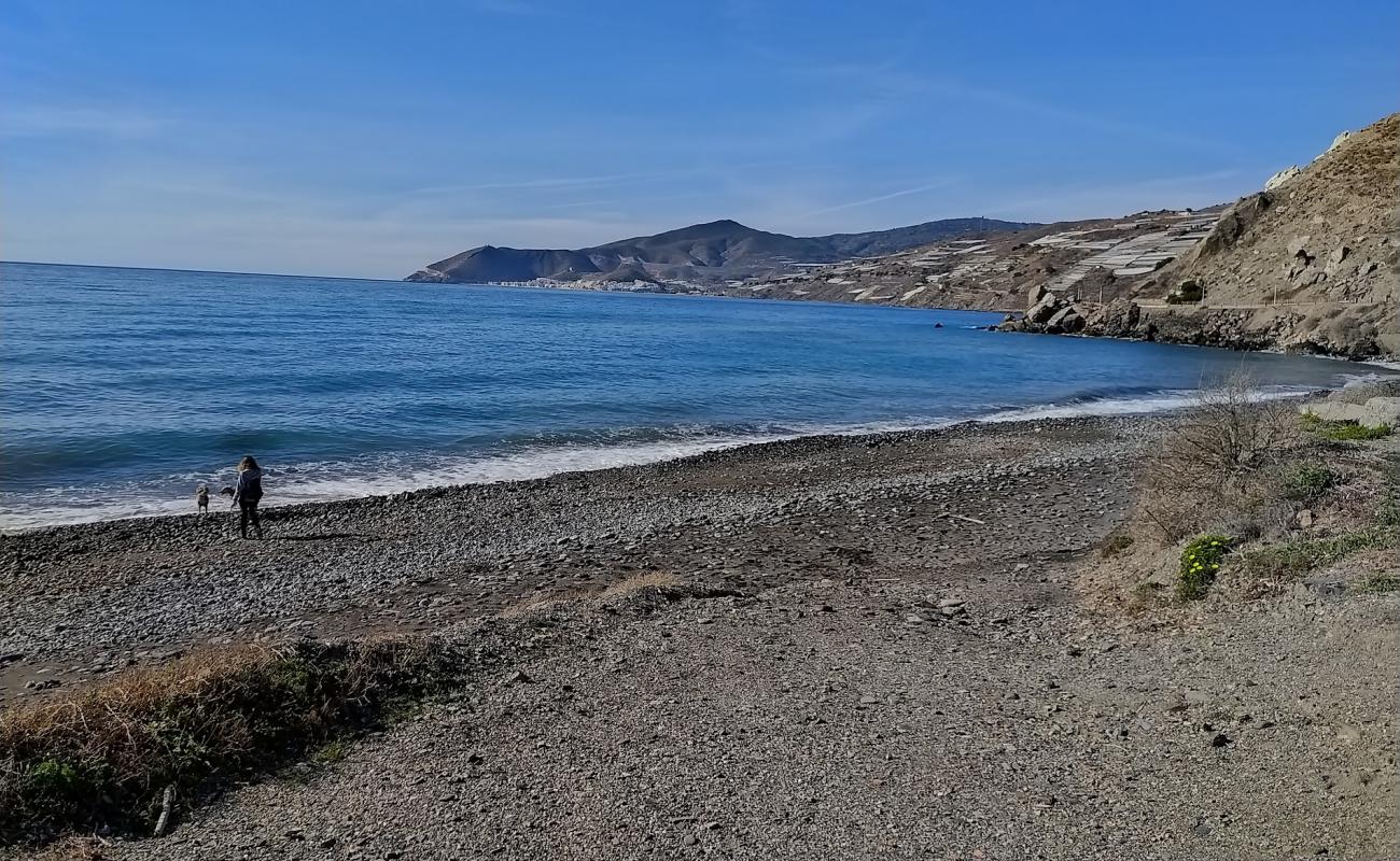 Photo de Playa Caserones avec sable gris & galets de surface