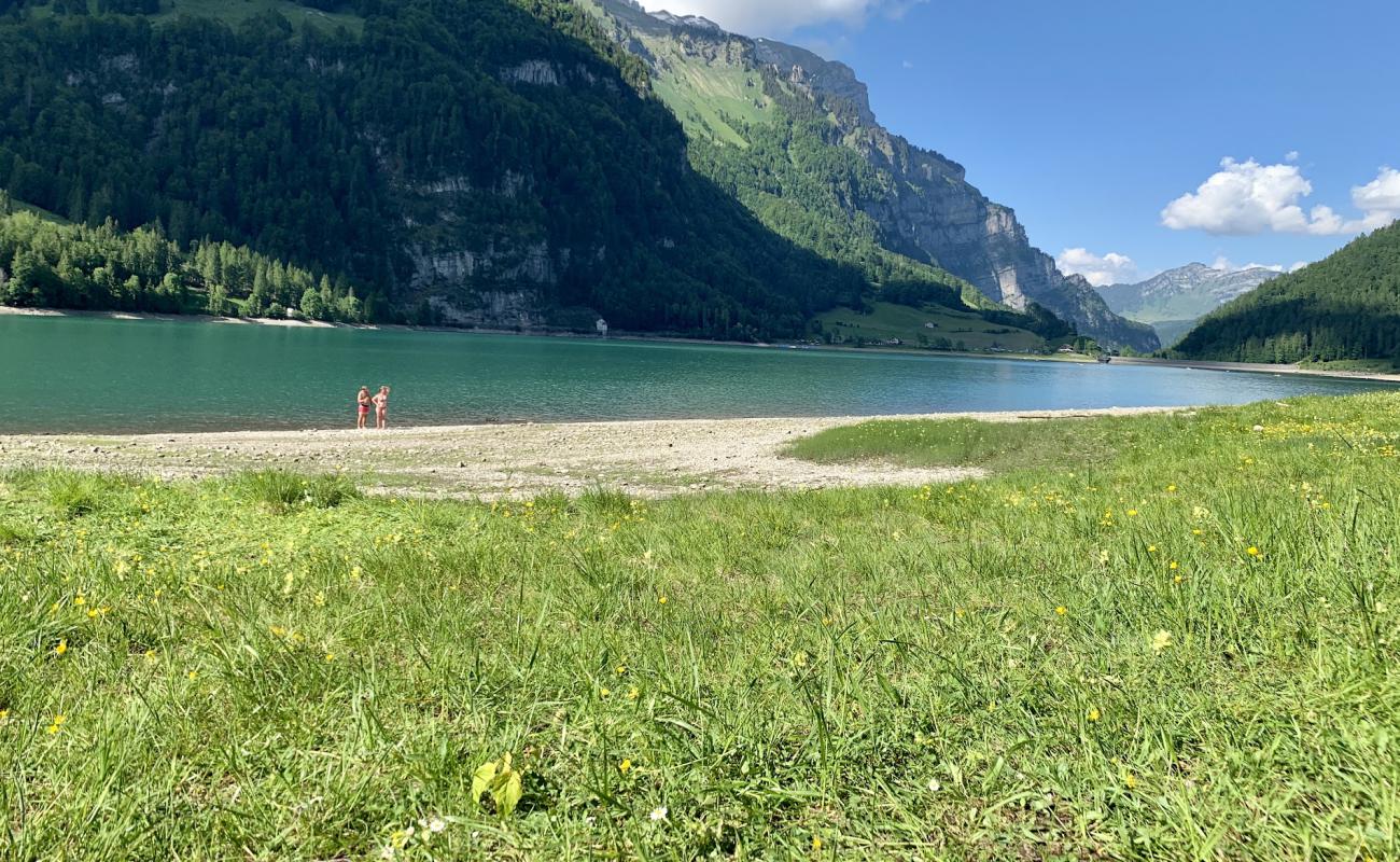 Photo de Klontaler Beach avec petits galets gris de surface