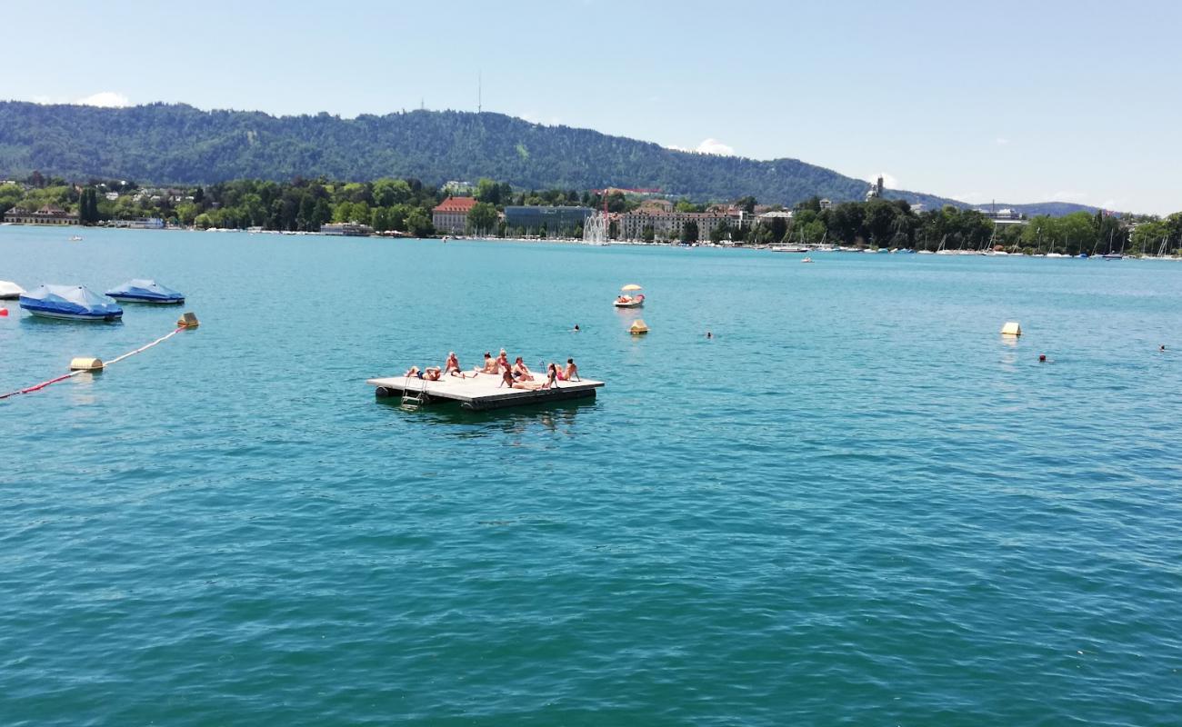 Photo de Seebad Utoquai avec surface béton pavée de surface