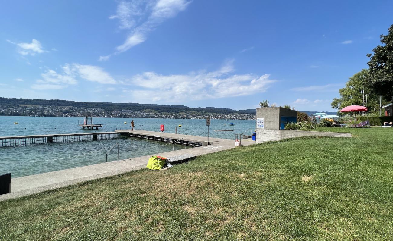 Photo de Strandbad Feldmeilen avec surface béton pavée de surface