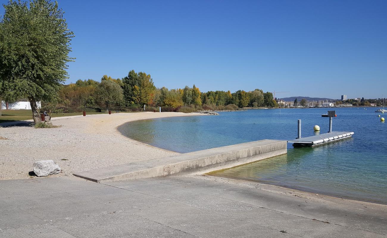 Photo de Plage Hauterive avec caillou fin gris de surface