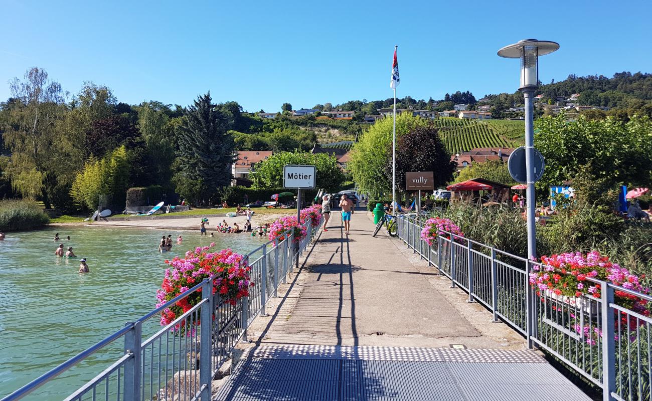 Photo de Plage de Motier avec herbe de surface