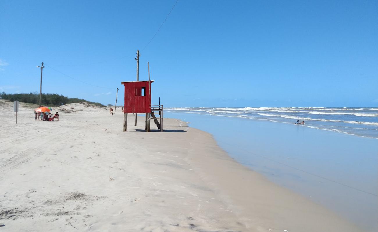 Photo de Balneario Mostardense Beach avec sable beige fin de surface