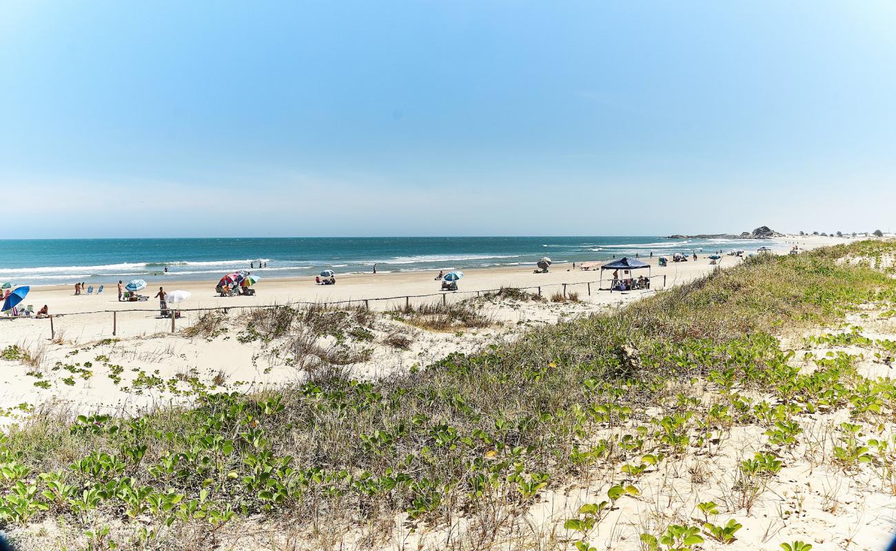 Photo de Praia do Cardoso avec sable beige fin de surface