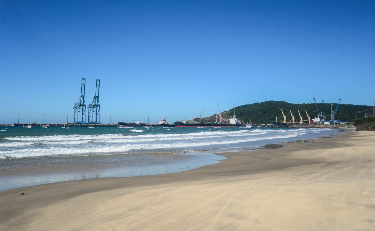 Photo de Praia do Porto avec sable beige de surface