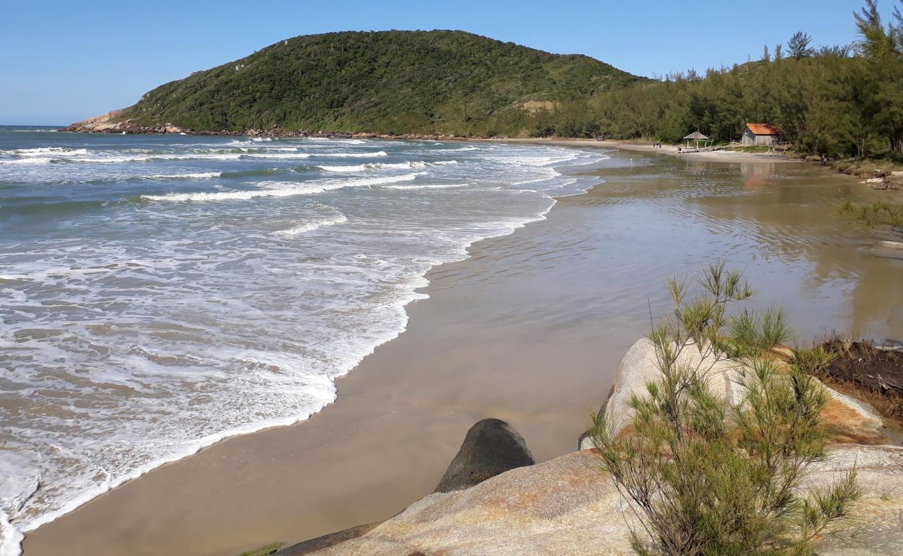 Photo de Praia do Vermelha avec sable beige fin de surface