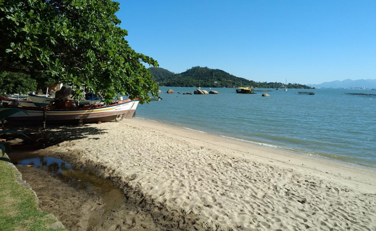 Photo de Praia de Santo Antonio de Lisboa avec sable beige de surface