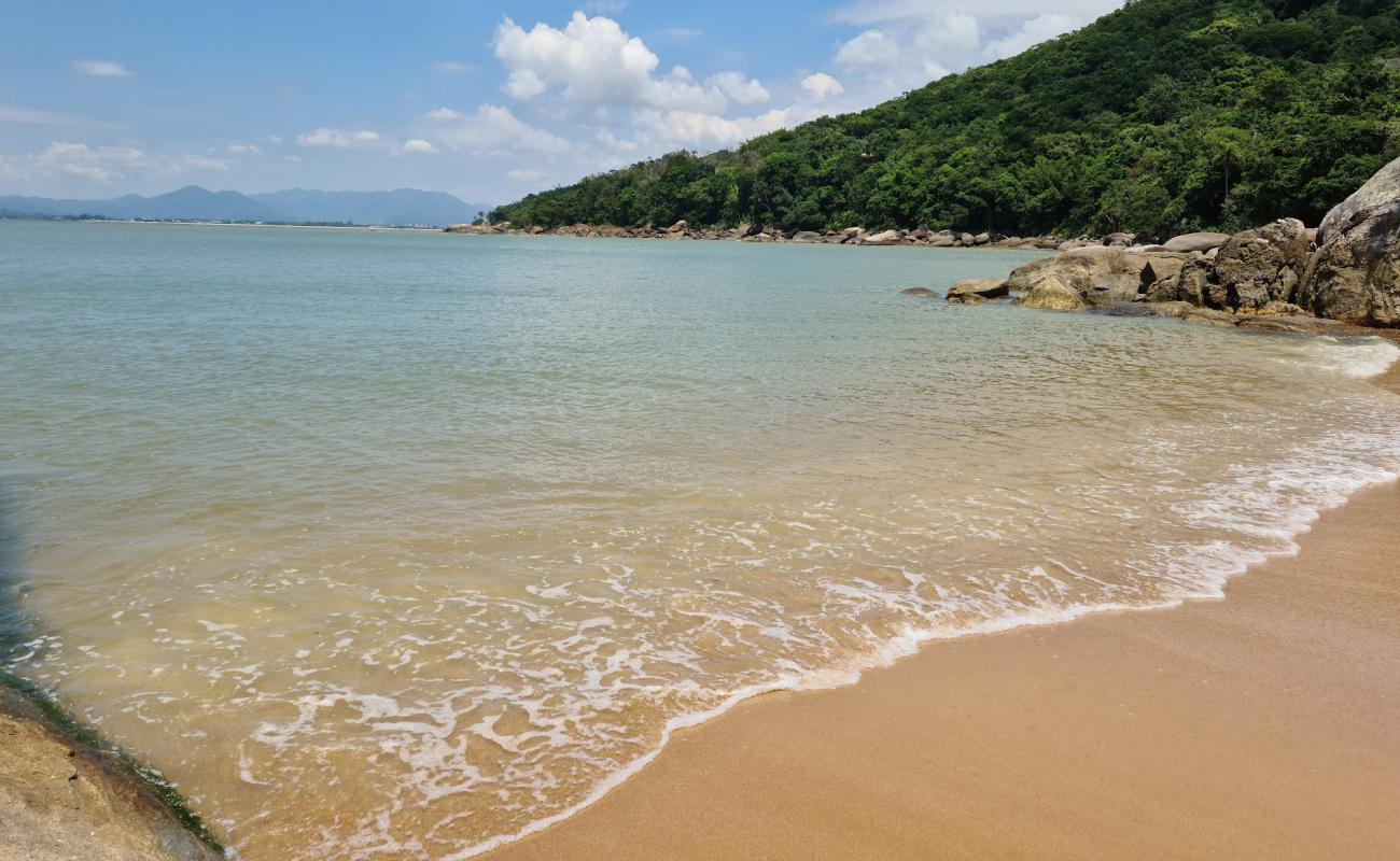 Photo de Praia Vermelha avec sable lumineux de surface