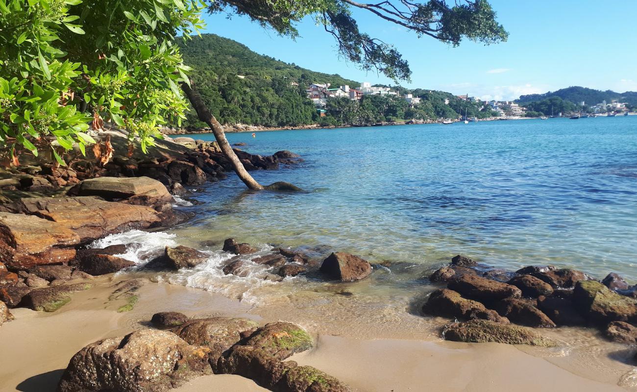 Photo de Praia do Bigua avec sable beige de surface