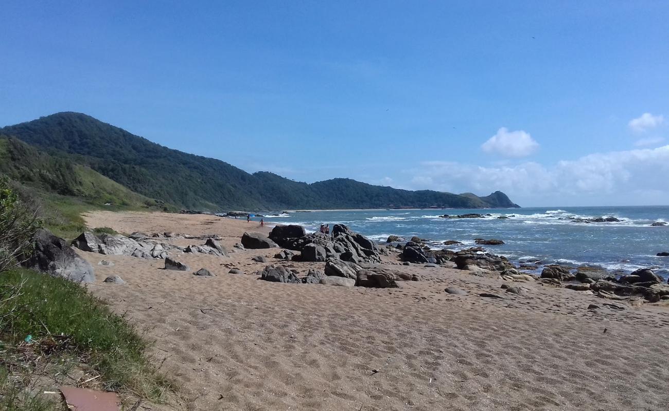 Photo de Plage de Lucas avec sable beige de surface