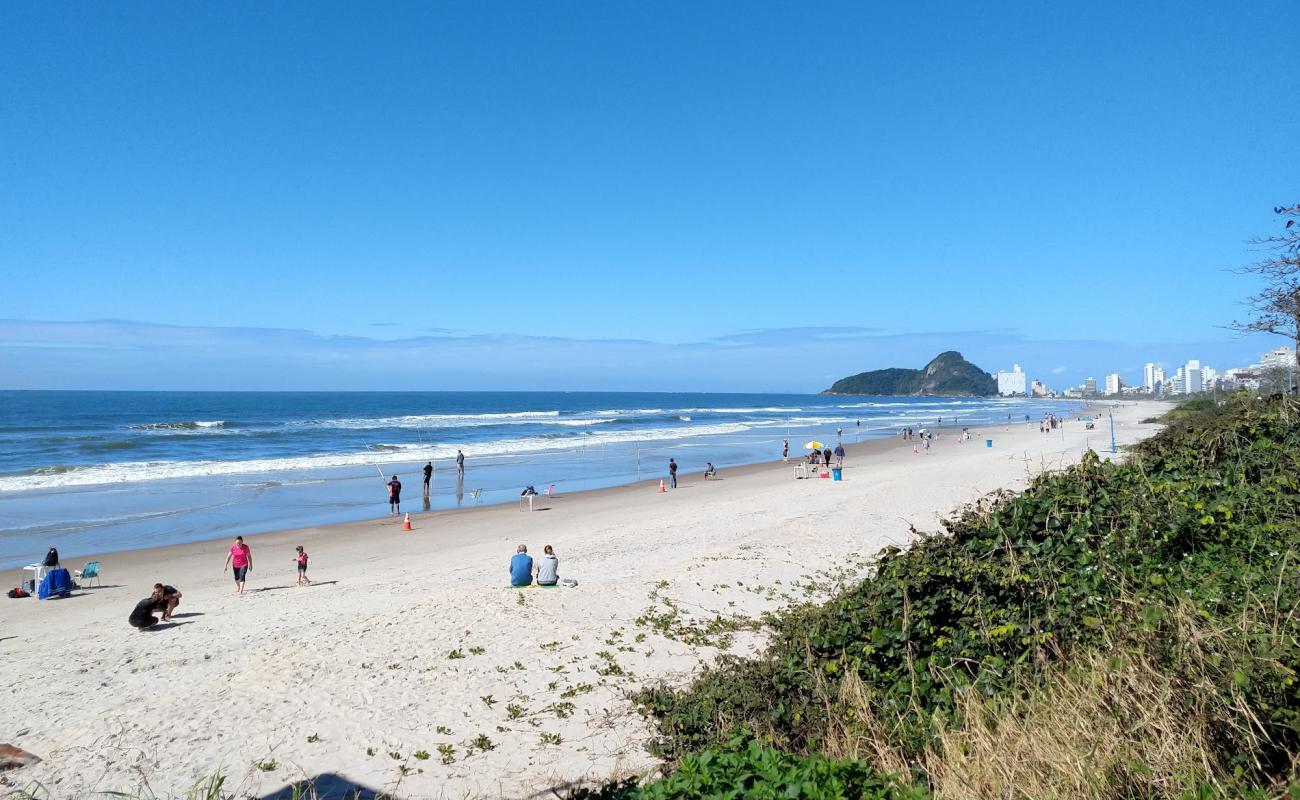 Photo de Plage de Caioba Brava avec sable fin et lumineux de surface