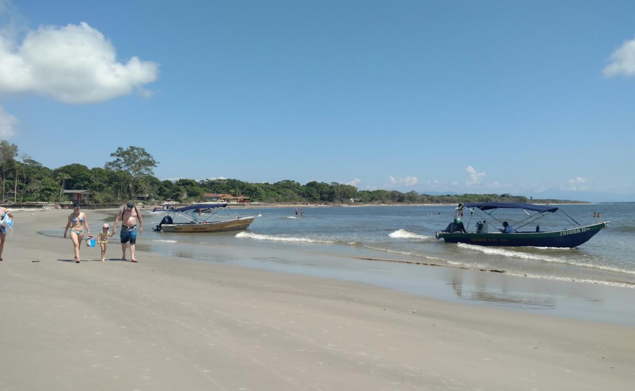 Photo de Plage de Fortaleza avec sable fin et lumineux de surface