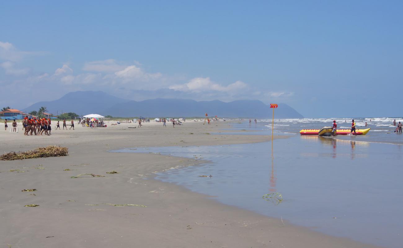 Photo de Barra do Ribeira Beach avec sable beige fin de surface