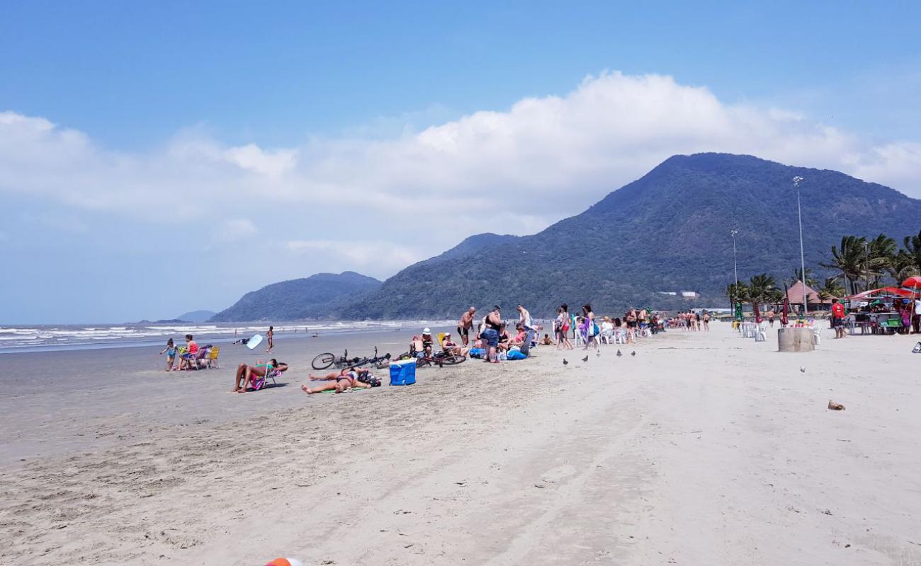 Photo de Praia do Centro Peruíbe avec sable beige fin de surface