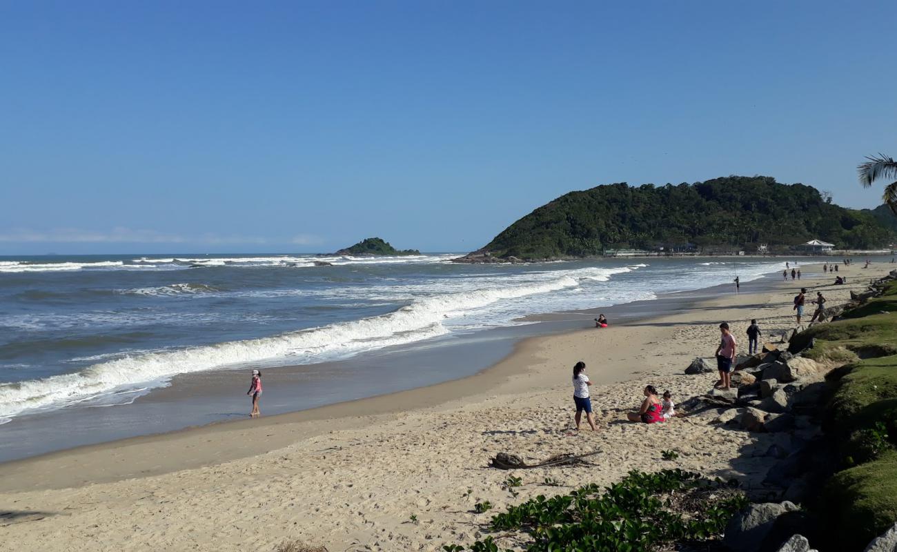 Photo de Plage Centrale avec sable fin et lumineux de surface