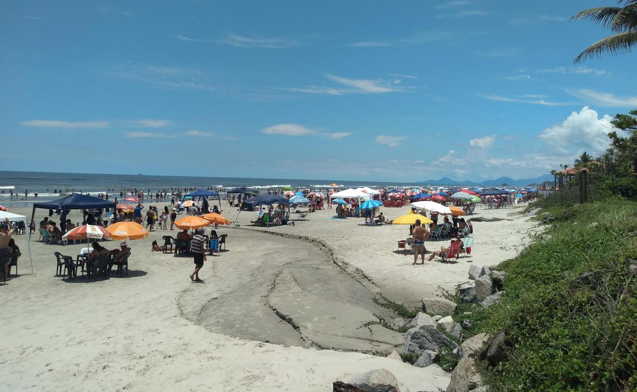 Photo de Plage de Jardim Real avec sable beige de surface