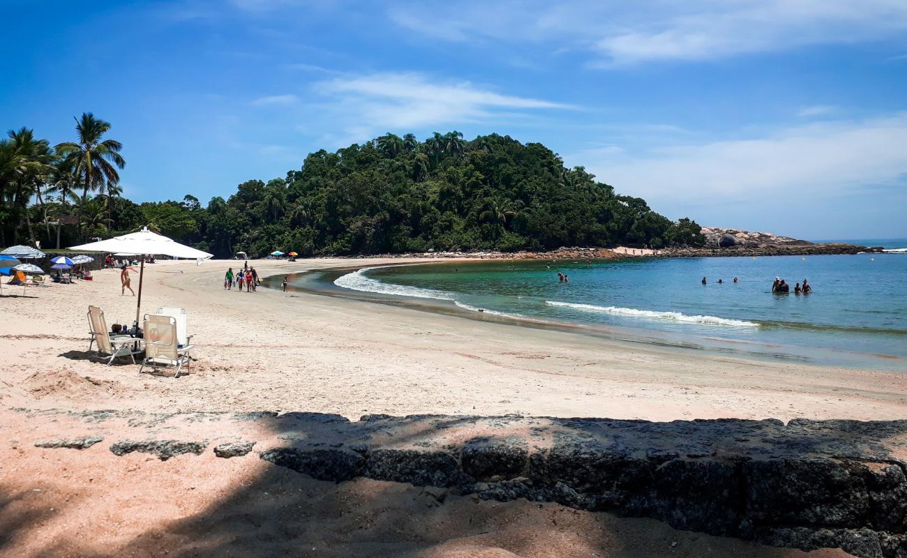 Photo de Plage de Conchas avec sable beige de surface