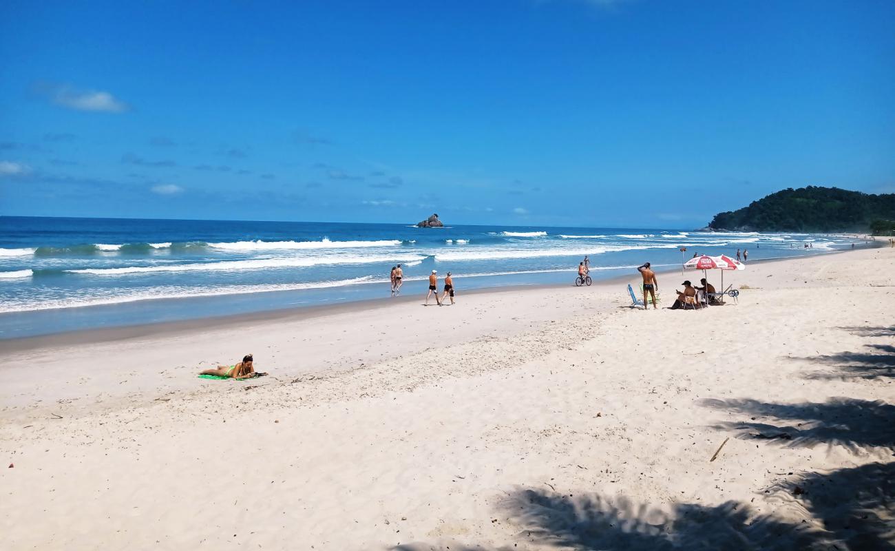 Photo de Plage de Juquehy avec sable fin et lumineux de surface