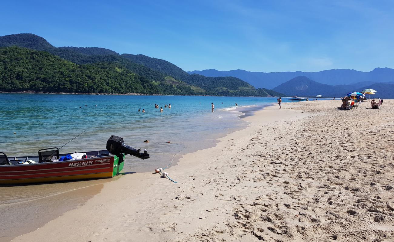 Photo de Praia da Ilha do Prumirim avec sable lumineux de surface