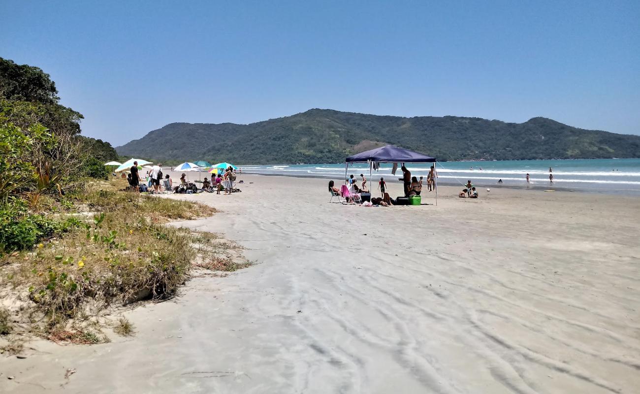 Photo de Plage de Fazenda avec sable beige fin de surface