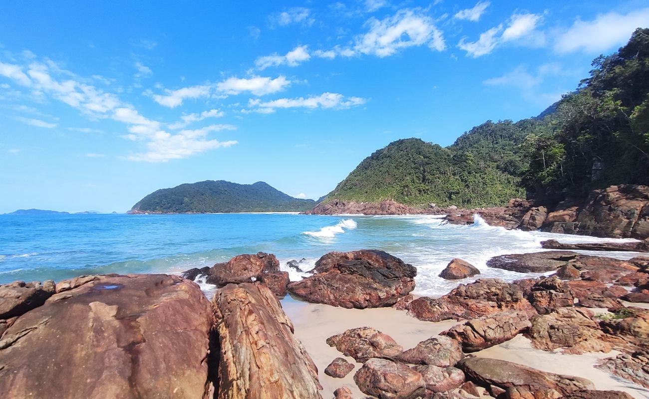 Photo de Petite plage de Camburi avec sable beige de surface