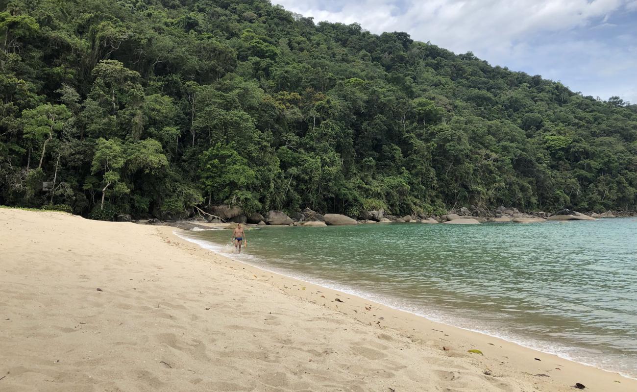 Photo de Plage Vermelha avec sable lumineux de surface