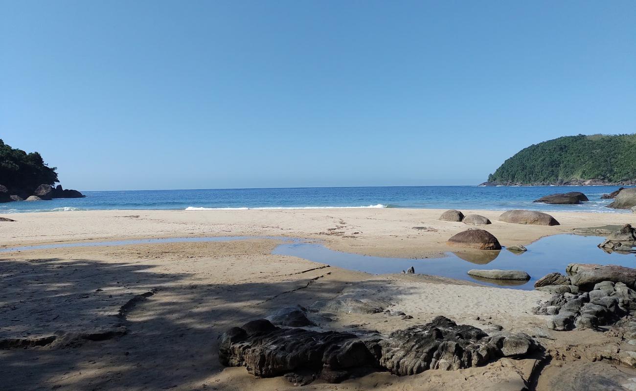 Photo de Praia de Antiguinhos avec sable beige fin de surface