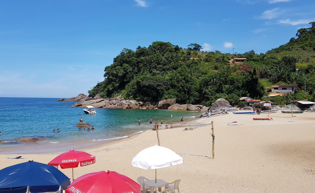 Photo de Praia de Ponta Negra avec sable beige fin de surface