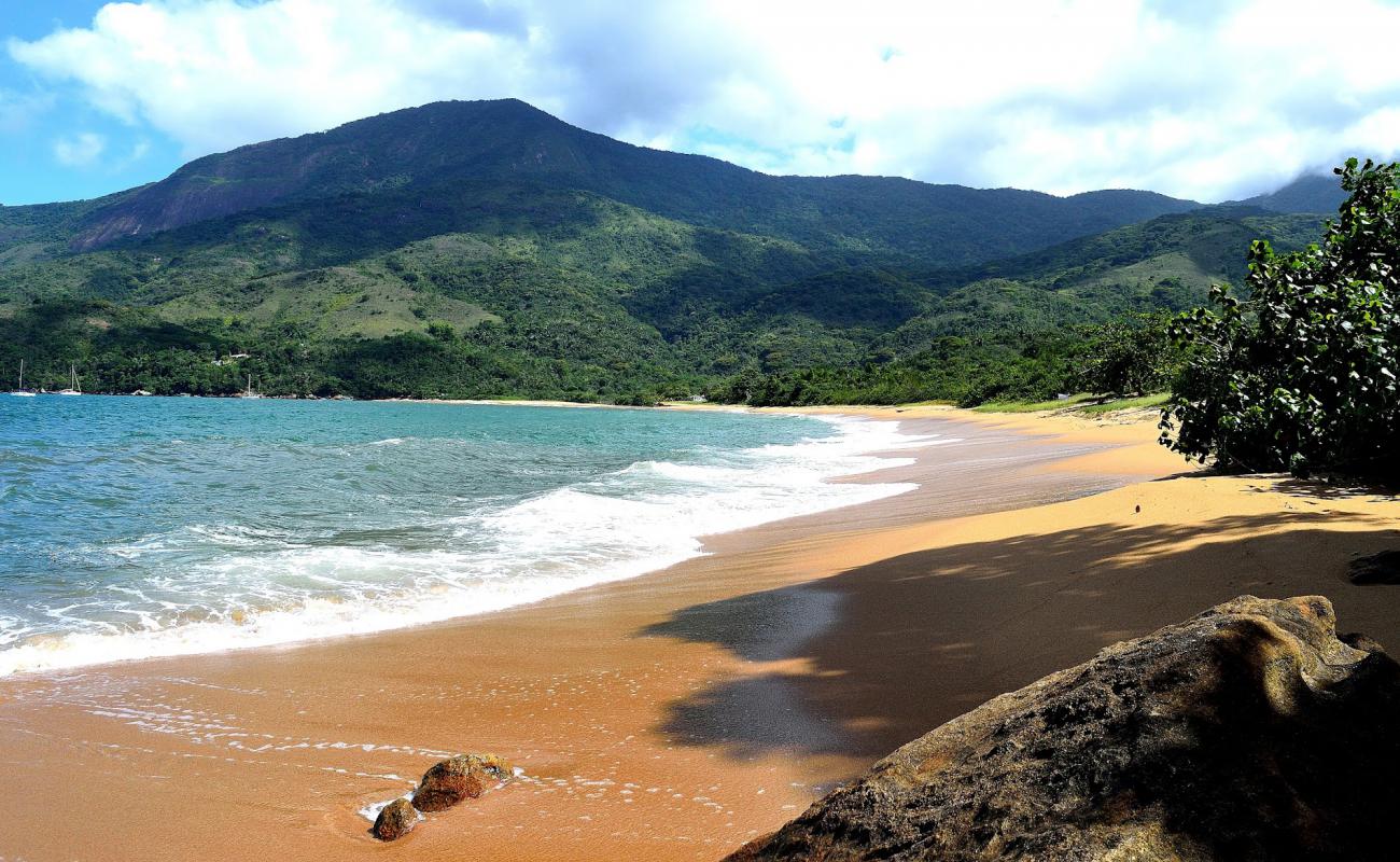 Photo de Praia Grande Cajaiba avec sable lumineux de surface