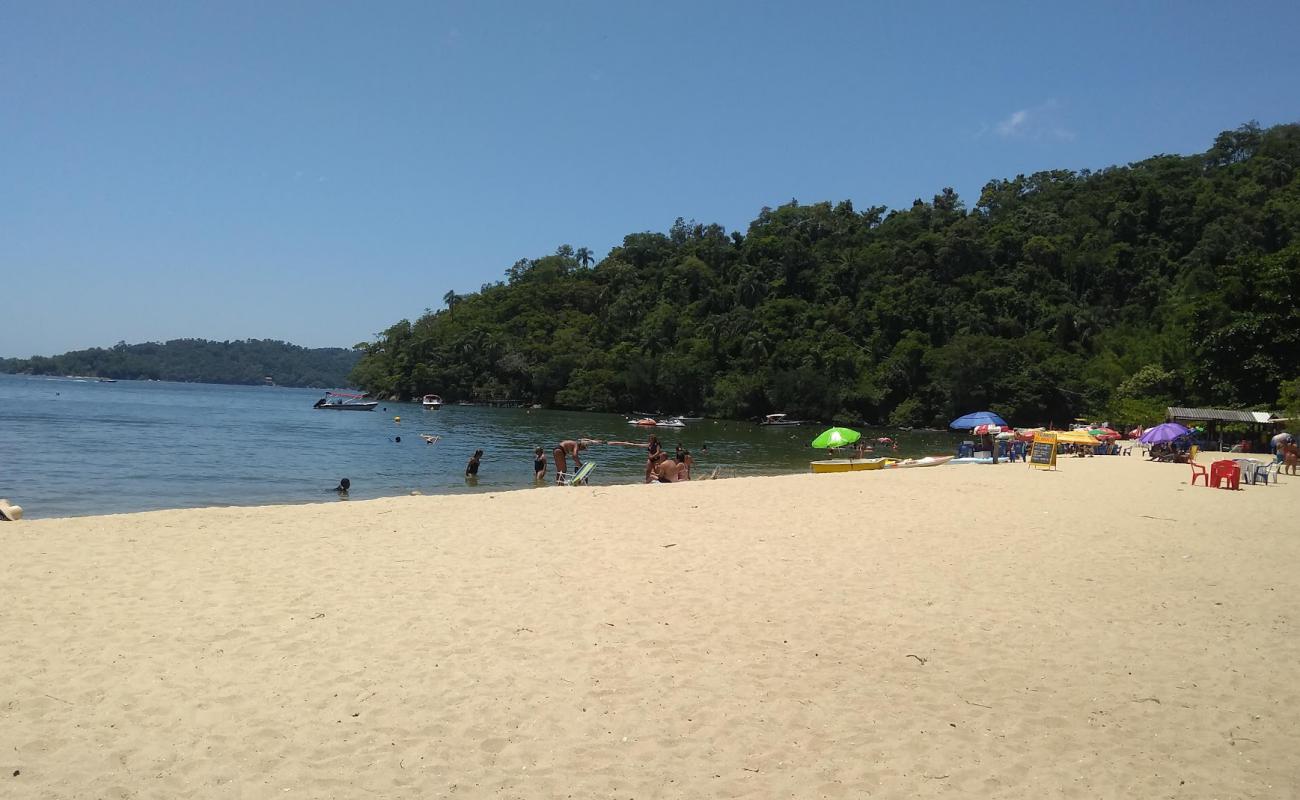 Photo de Plage de Quatiquara avec sable beige de surface