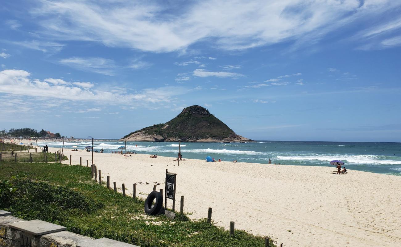 Photo de Plage de Macumba avec sable fin et lumineux de surface