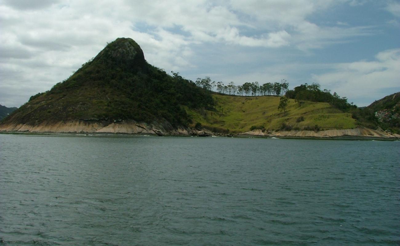 Photo de Praia da Maca avec terrain rocheux de surface