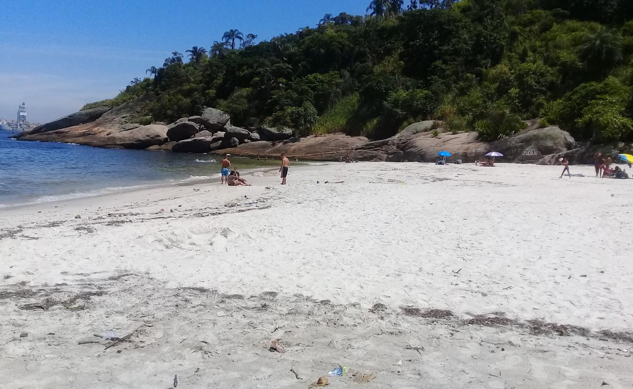 Photo de Praia de Adao avec sable fin et lumineux de surface