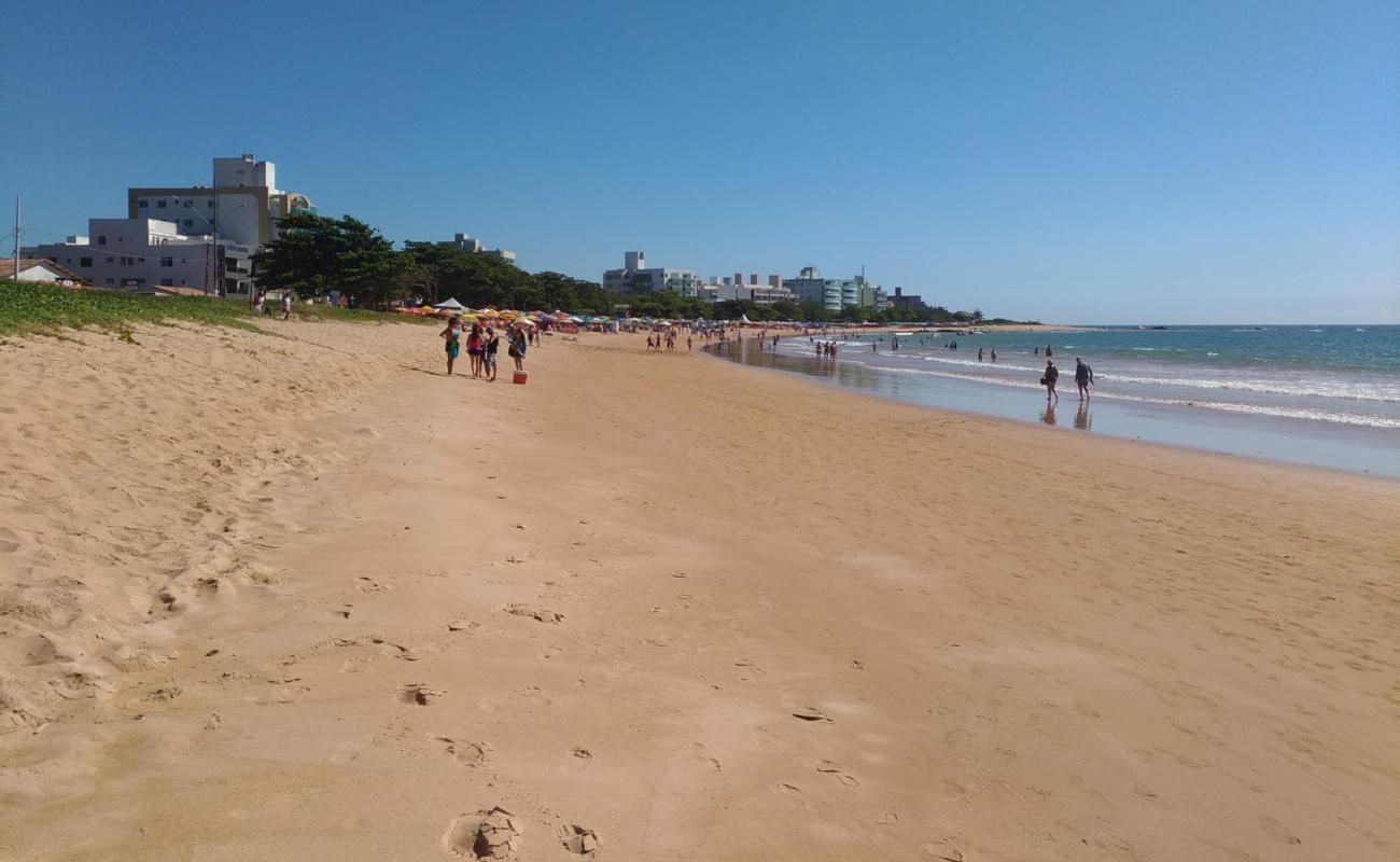 Photo de Plage de Castelhanos avec sable lumineux de surface