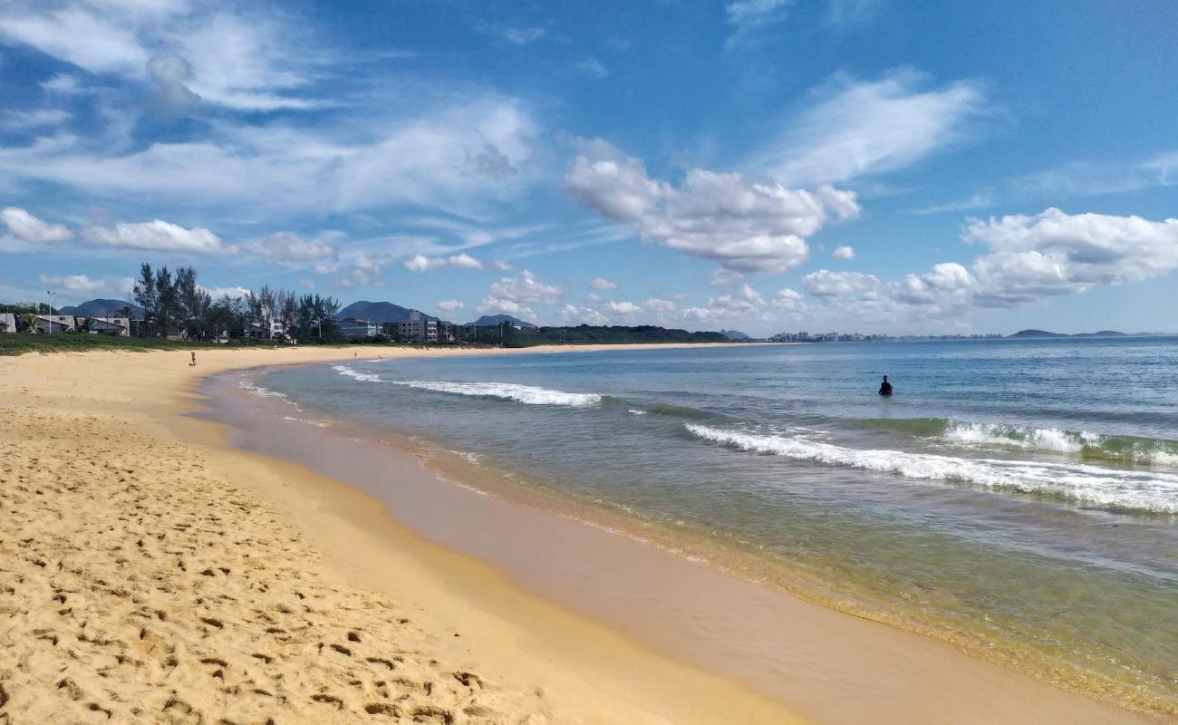 Photo de Plage de Guaibura avec sable lumineux de surface