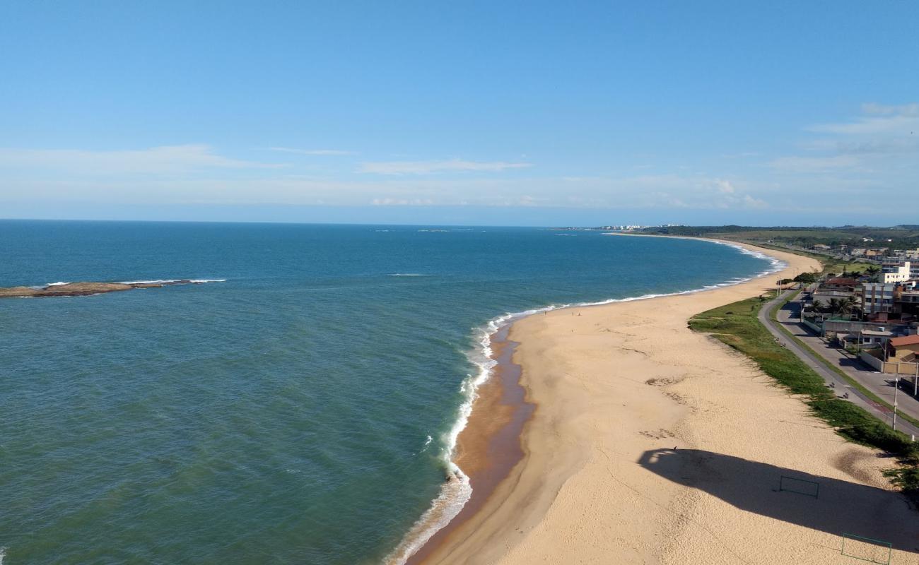 Photo de Plage de Riacho avec sable lumineux de surface