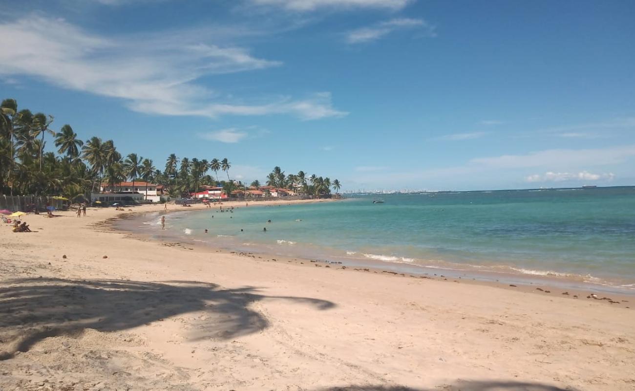 Photo de Praia Enseada da Barra Grande avec sable lumineux de surface