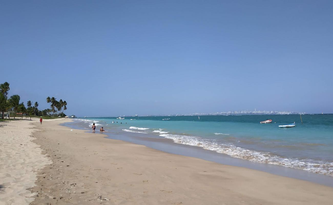 Photo de Plage de Barra do Gil avec sable lumineux de surface