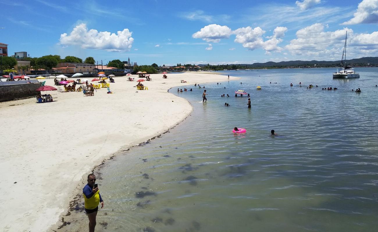 Photo de Praia Da Ponte avec sable beige de surface