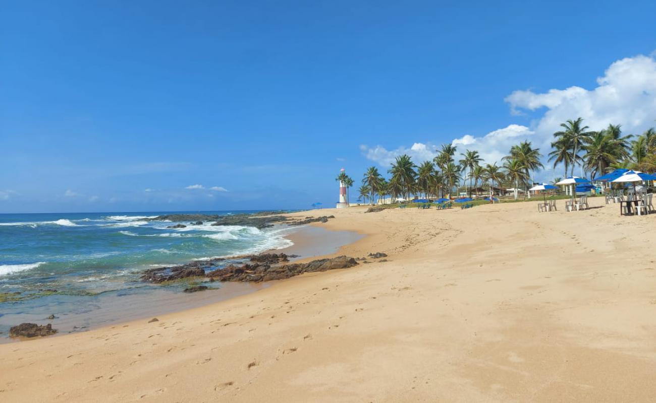 Photo de Praia Farol de Itapua avec sable beige de surface